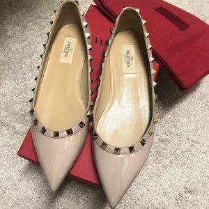 Valentino Rock stud Nude Patent Ballet size 39
